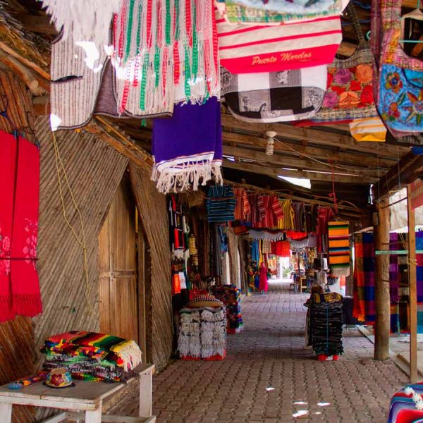 puerto morelos, marketplace, town square, shopping